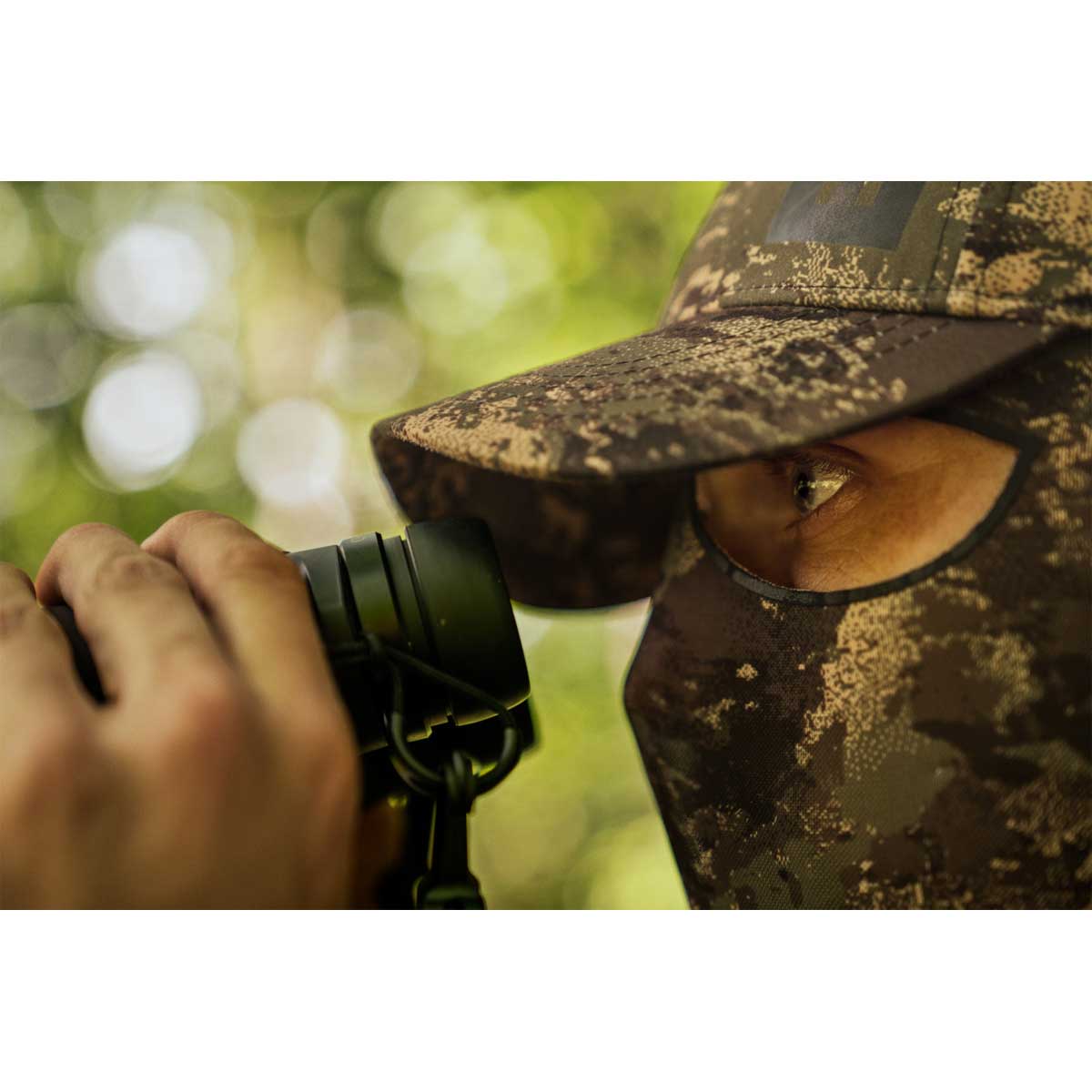 Harkila Deer Stalker Camo Cap with Mesh - lifestyle