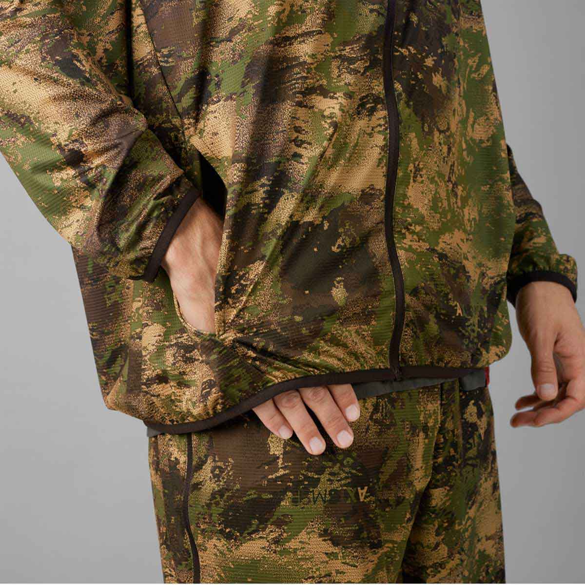 Harkila Deer Stalker Camo Cover Jacket - pocket detail