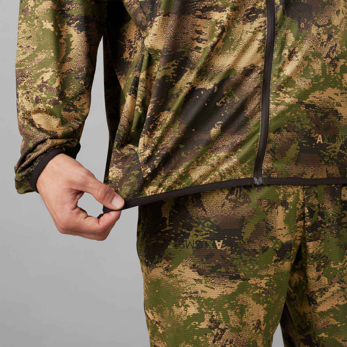 Harkila Deer Stalker Camo Cover Jacket - waist detail