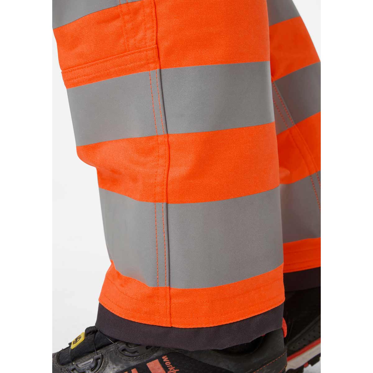       Helly-Hansen-Alna-2.0-Hi-Vis-Construction-Pant-Class-2-Orange-Deatail-2