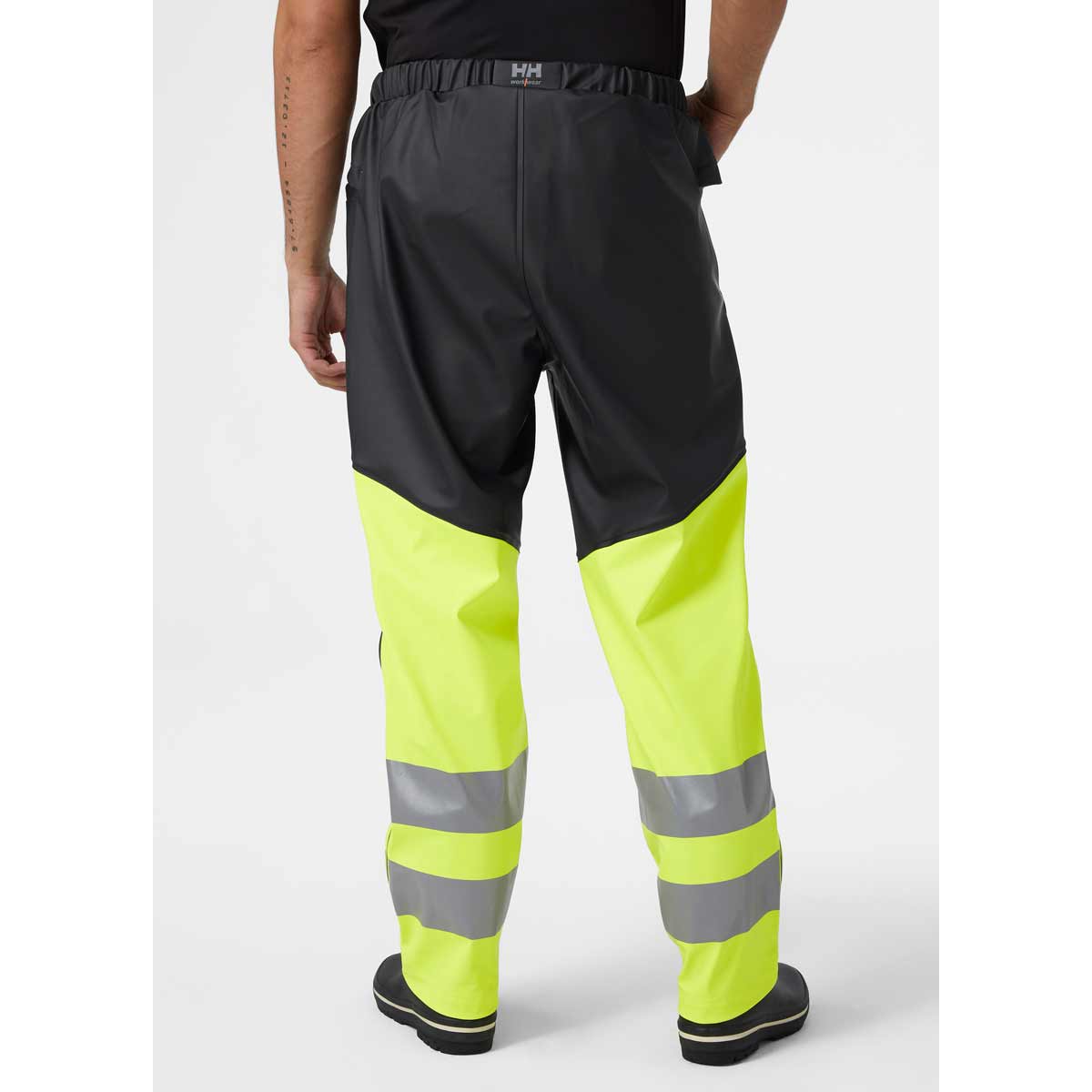    Helly-Hansen-Alna-2.0-Hi-Vis-Rain-Pant-Tellow-front-onbody