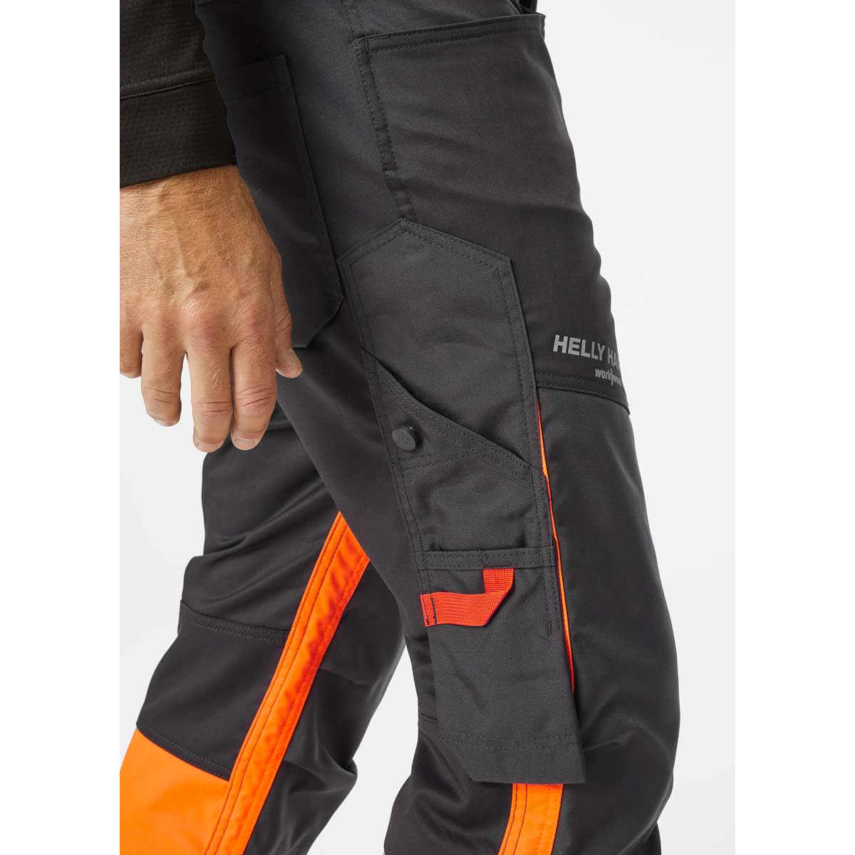     Helly-Hansen-Alna-2.0-Hi-Vis-Work-Pant-Class-1-Detail