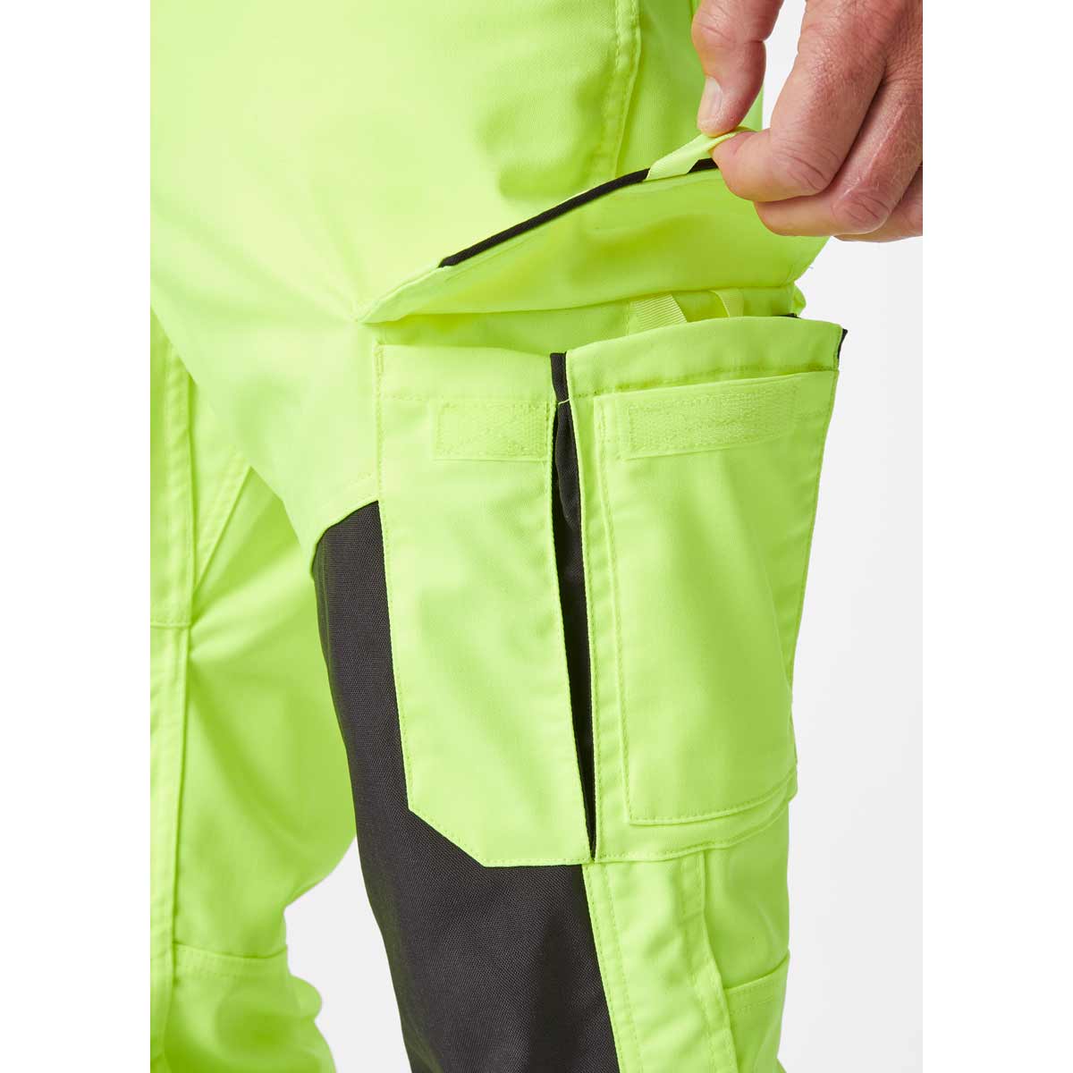     Helly-Hansen-Alna-2.0-Hi-Vis-Work-Pant-Class-2-Yellow-detail