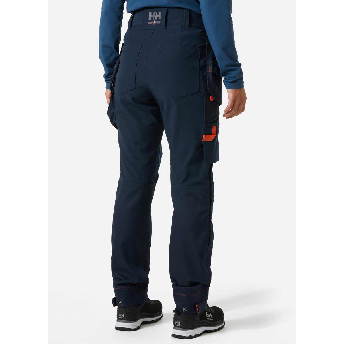     Helly-Hansen-Women_s-Luna-BRZ-Construction-Pant-Onbody-rear