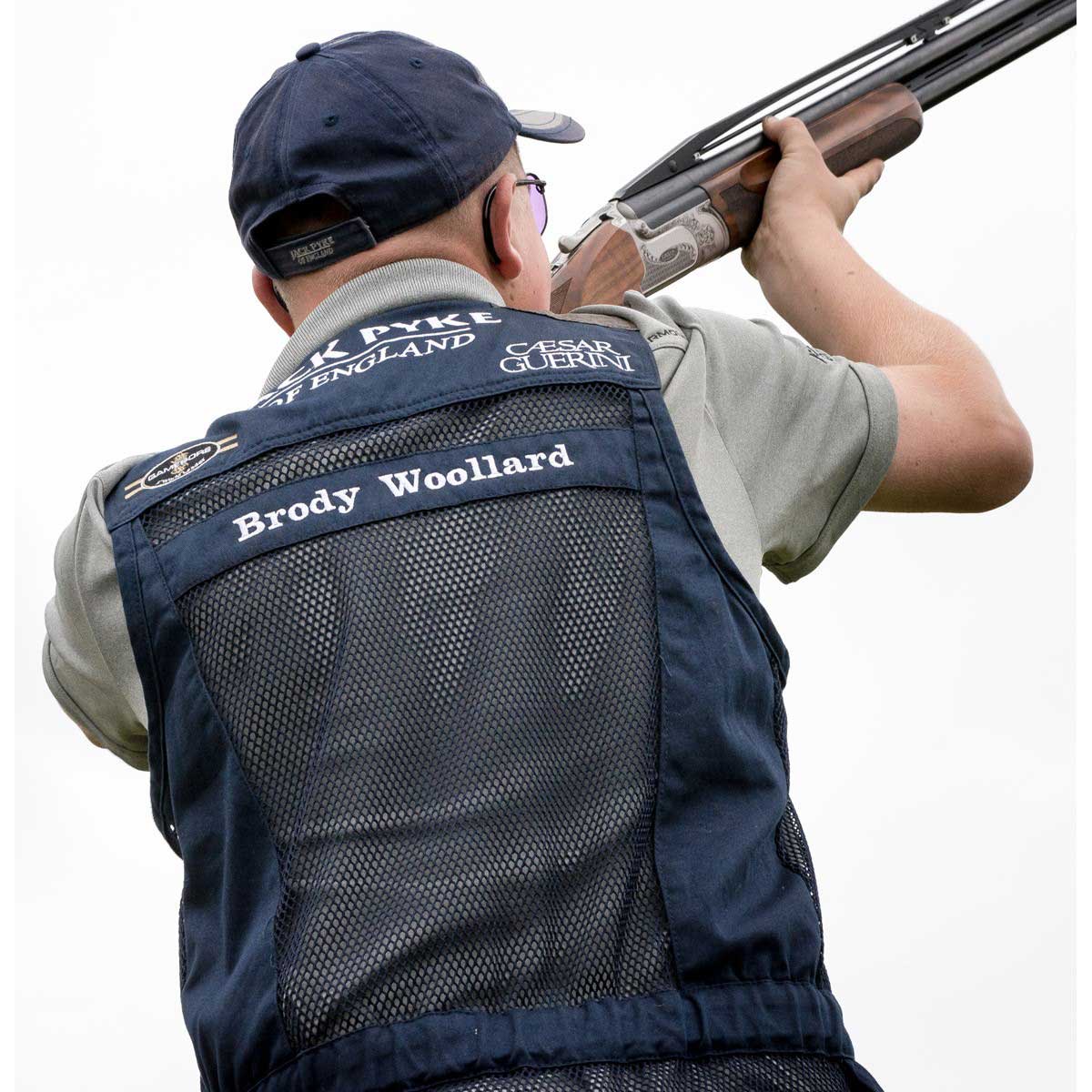 Jack Pyke Sporting Skeet Vest - navy on model