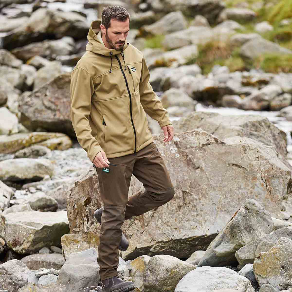 Ridgeline Gradient Jacket - faded teak lifestyle